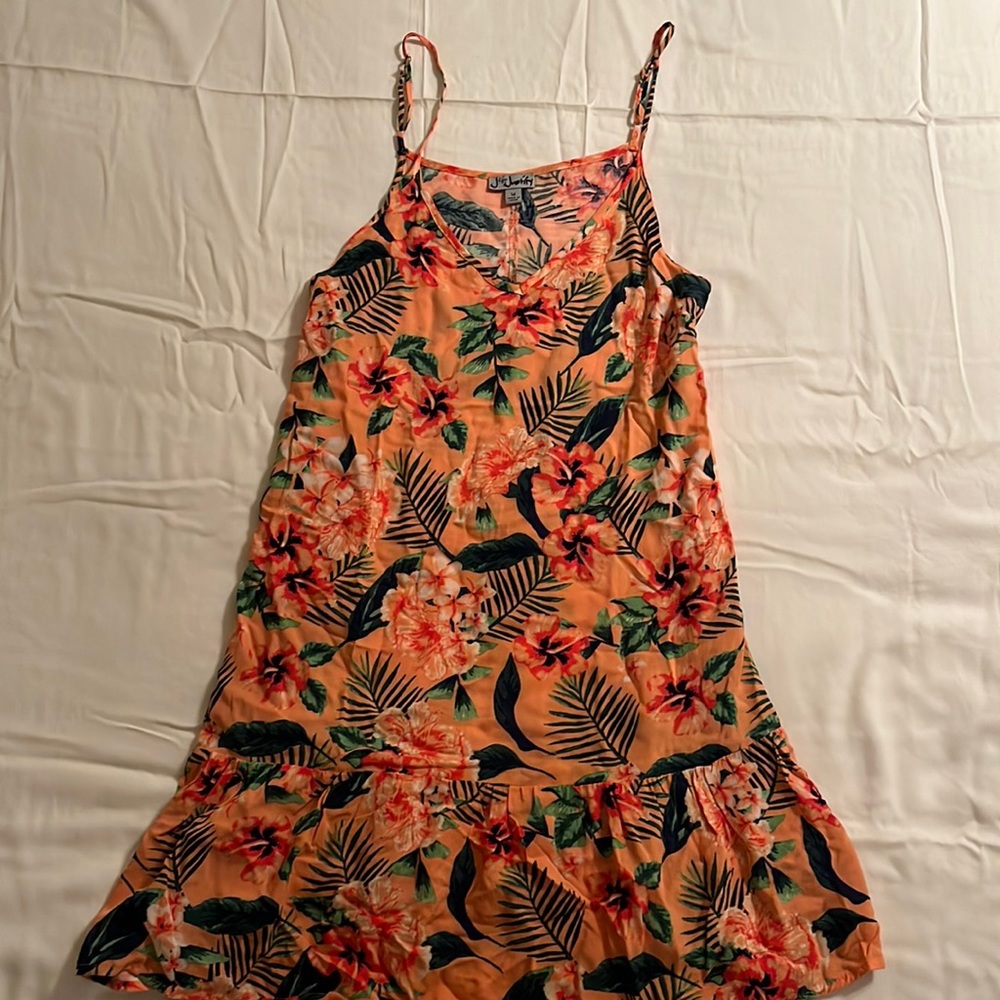 Beautiful tropical dress meduim
